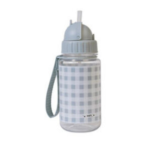Botella con pajita